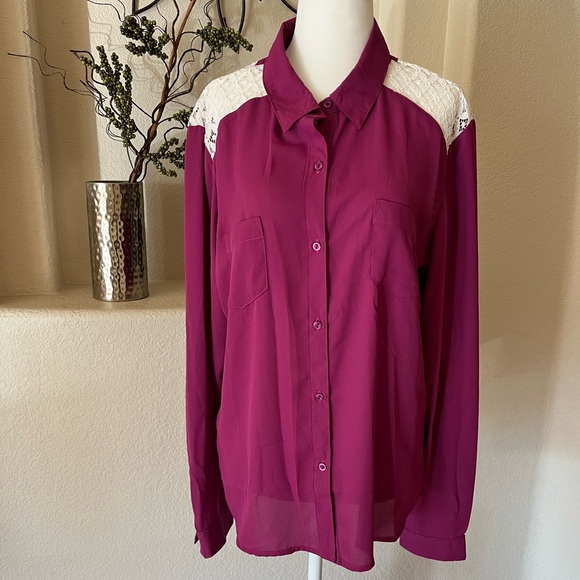 Roper Tops - Roper Womens Wine Button Down Long Sleeve Blouse with White Lace Insets XL EUC